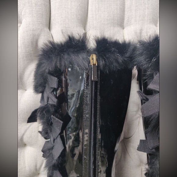 Authentic Louis Vuitton fur boots - Picture 7 of 10